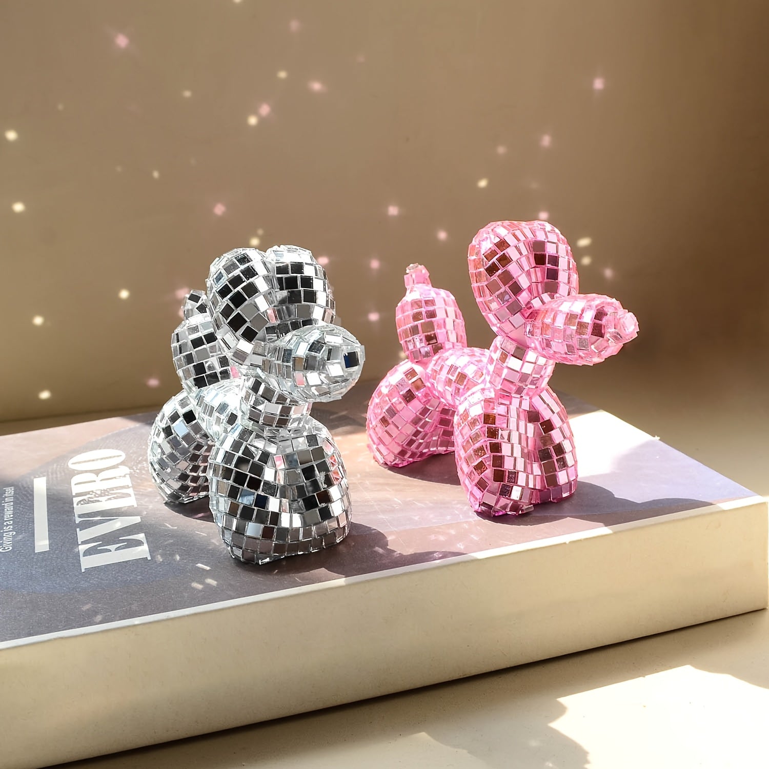 Tnessential Collectible Figurines 3D Decor