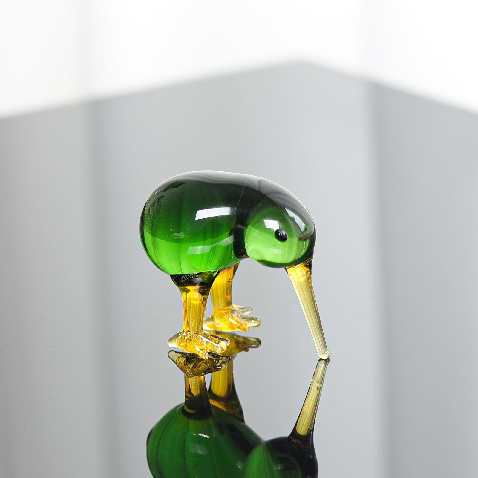 Tnessential Handcrafted Decorative Figurine of a Predatory Bird Made 3D Decor