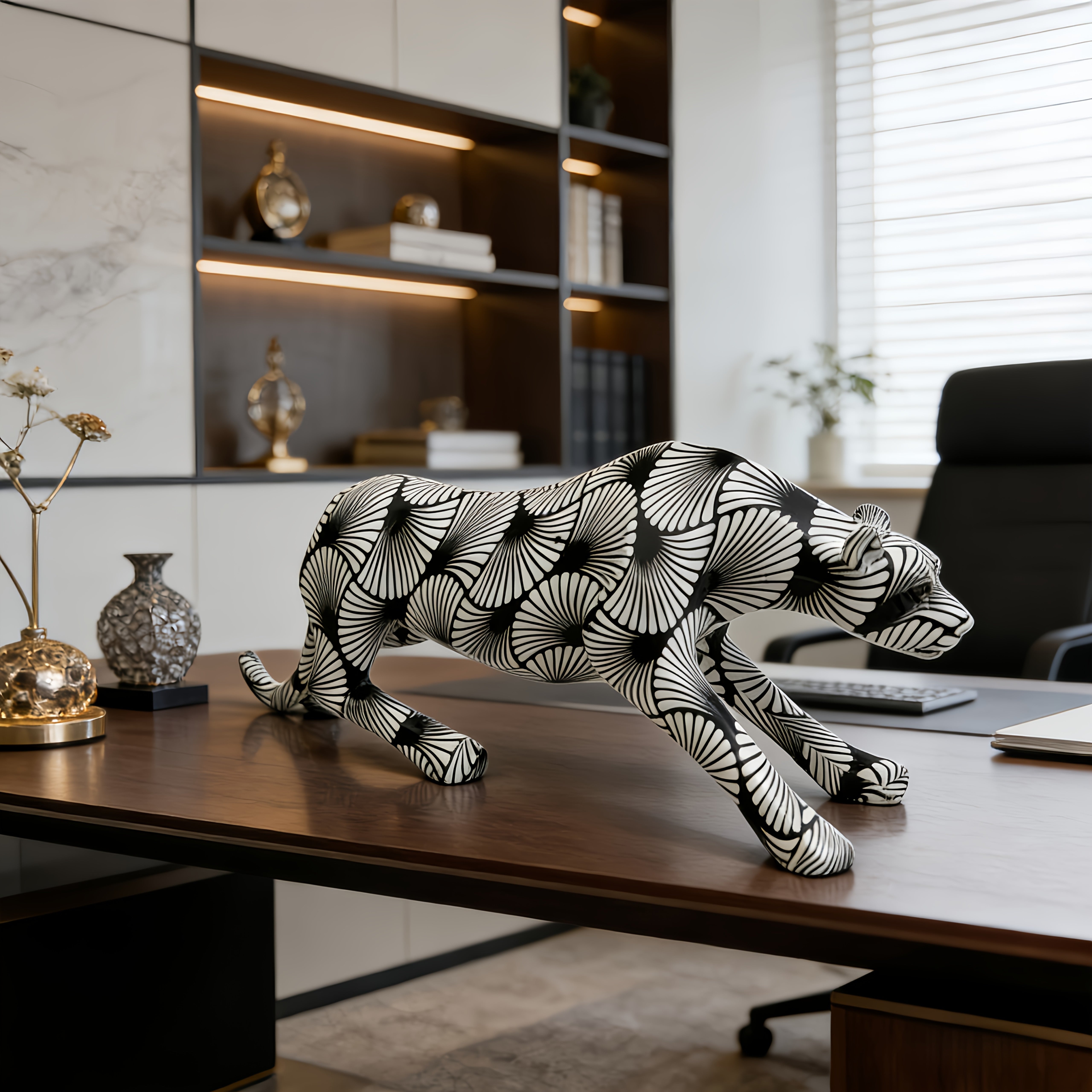 Tnessential Collectible Statue 3D Decor