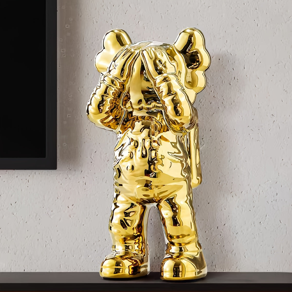Tnessential Scandinavian-inspired Fashionable and Ceramic Astronaut 3D Decor