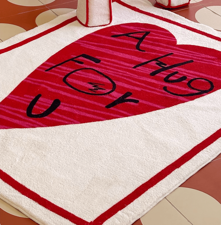 RED RUG view 5