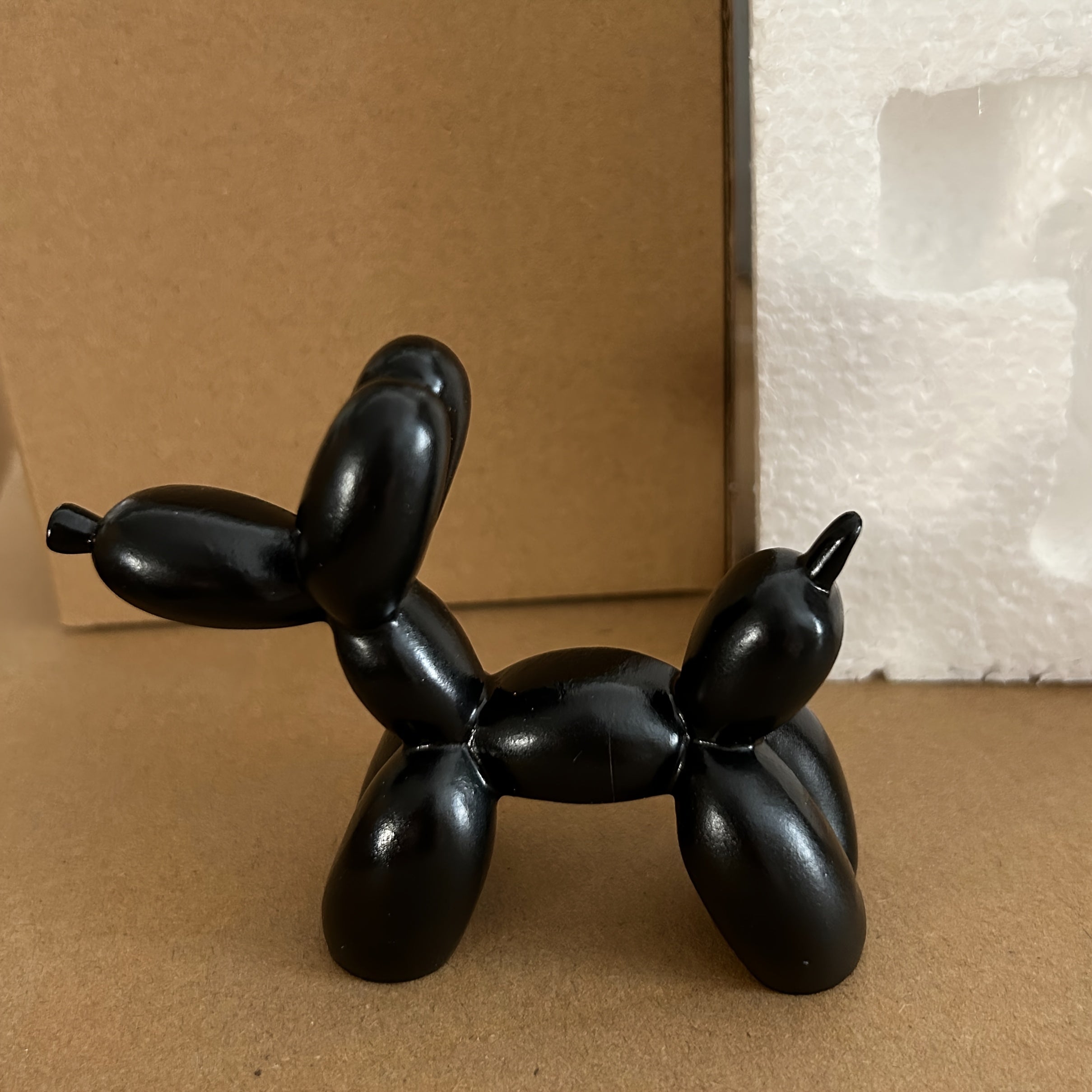 Tnessential Balloon Dog Statue 3D Decor