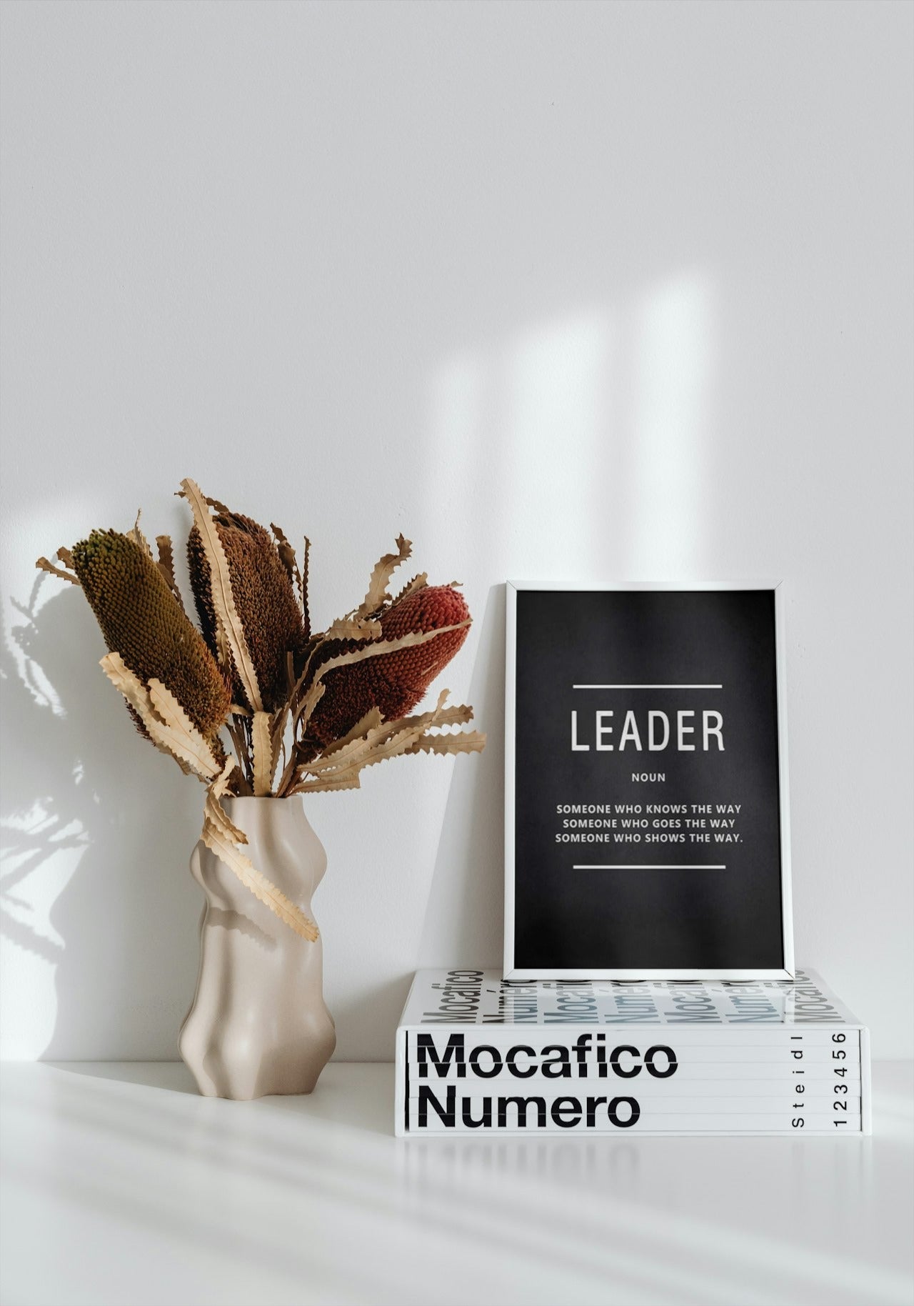 LEADER MOTIVATIONAL CANVAS POSTER