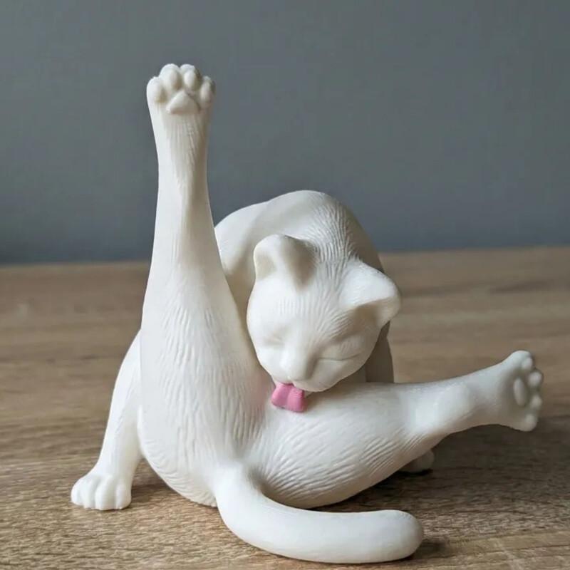 Tnessential Charming Resin Cat Statue 3D Decor