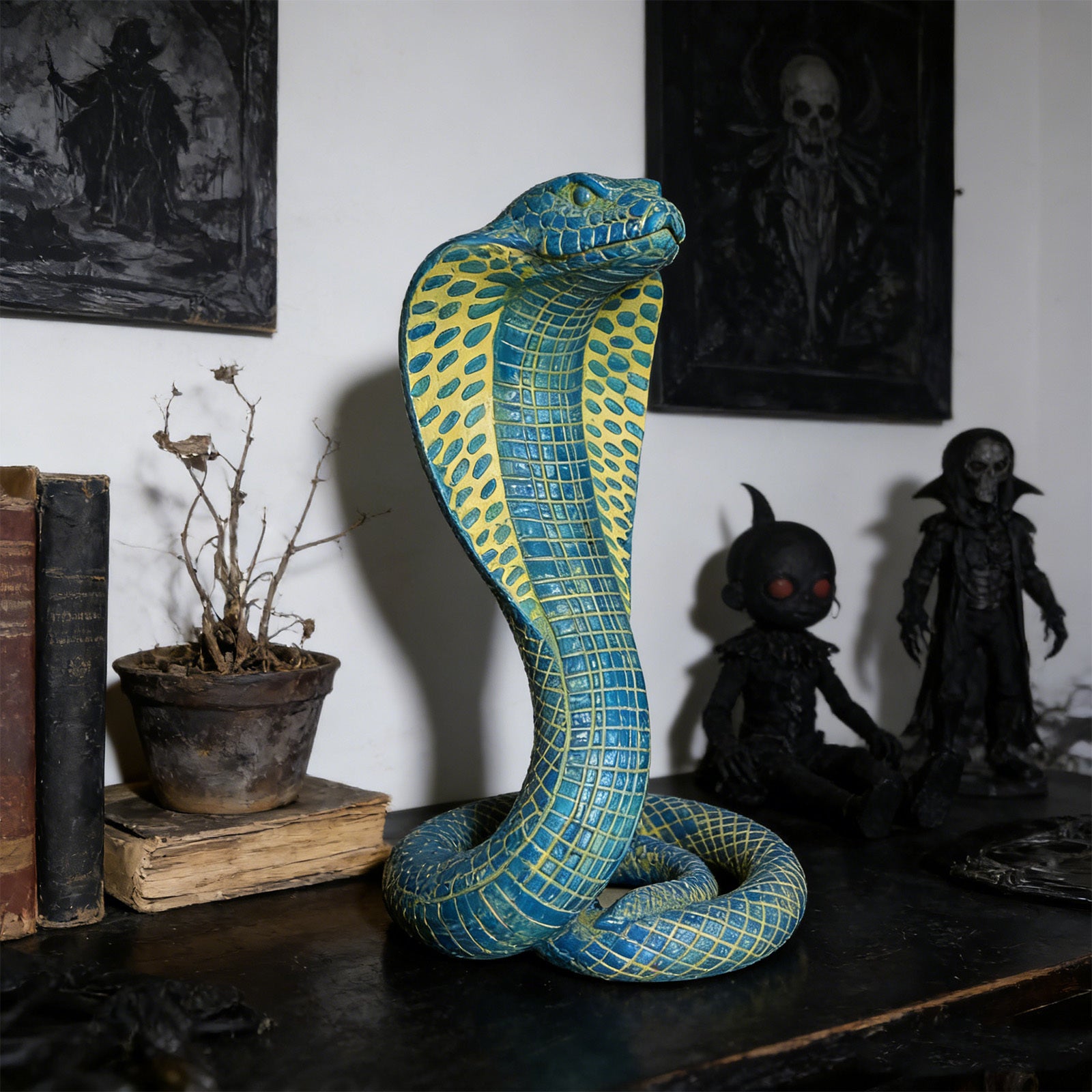 Tnessential Beautifully Designed Resin Cobra Figurines 3D Decor