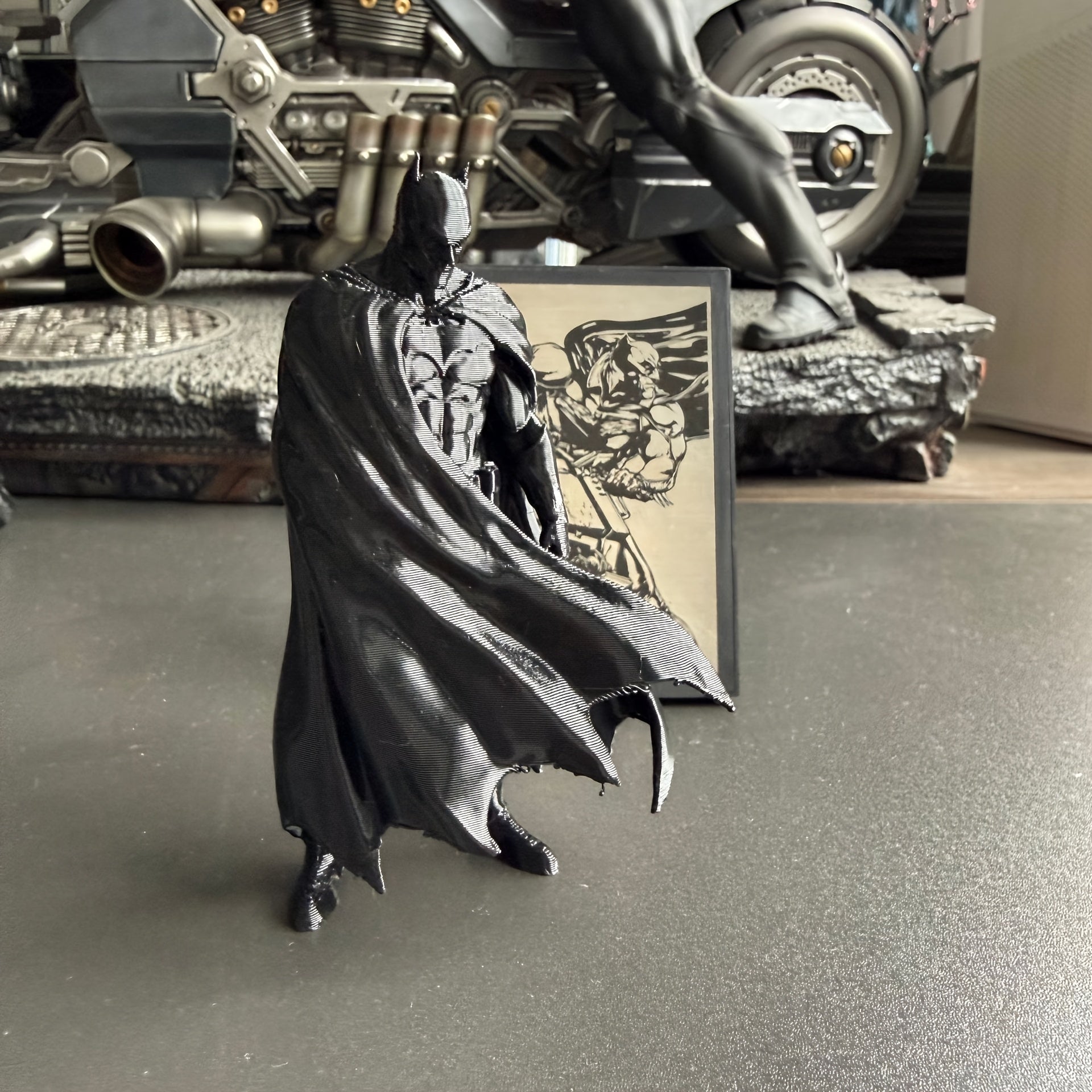 Tnessential WB Batman Statue Ornament 3D Decor