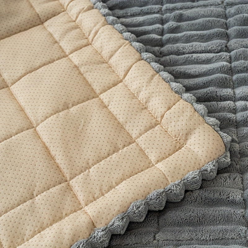 GREY RUG