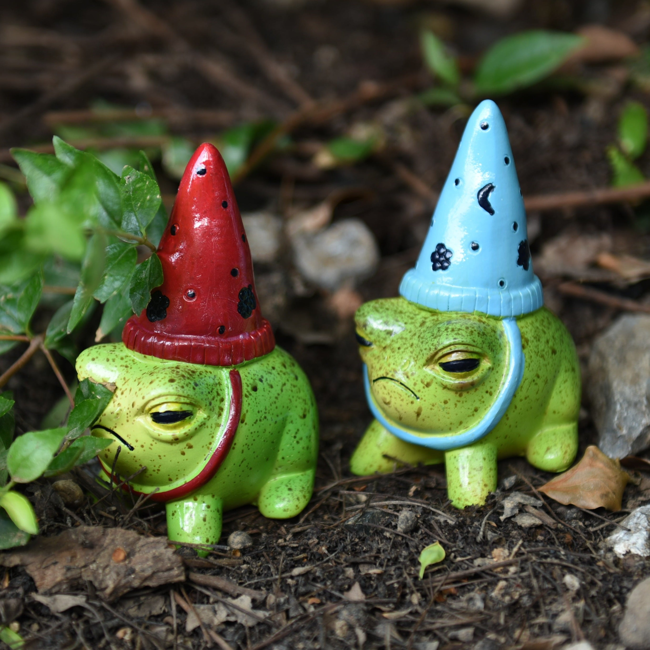 Tnessential Charming Resin Frog Figurines 3D Decor