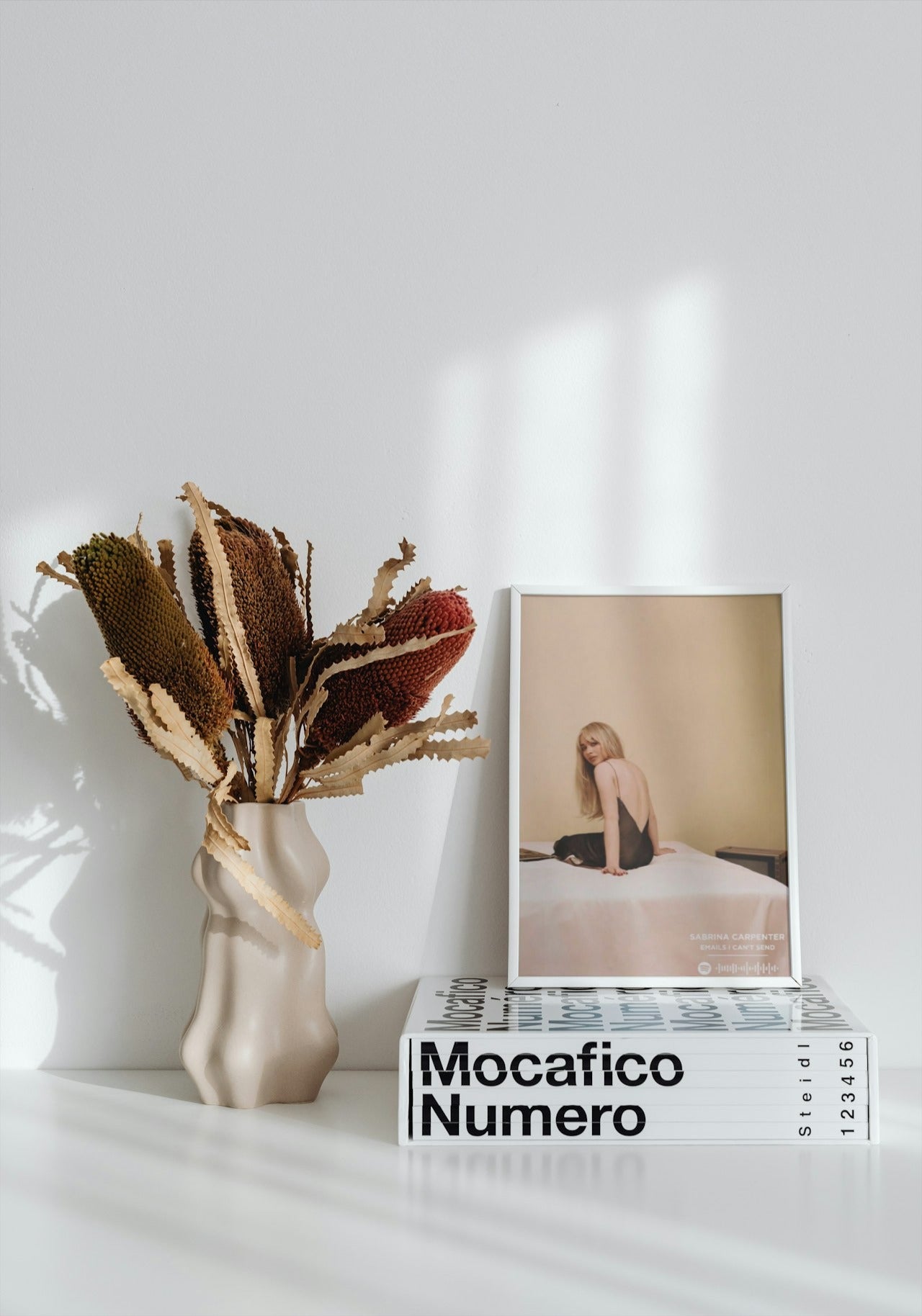 SABRINA CARPENTER ASTONISHING CANVAS POSTER