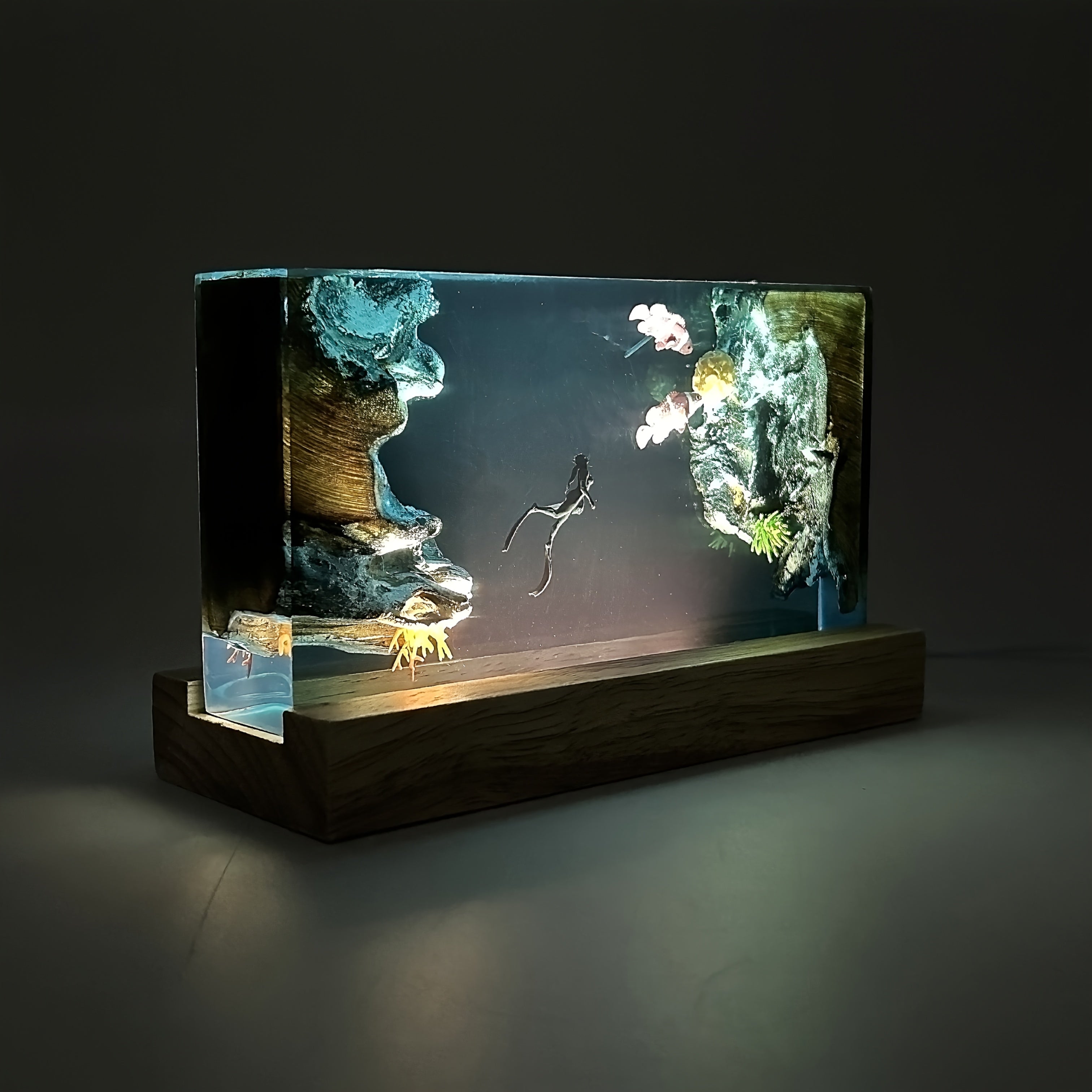 Tnessential Handcrafted Ocean Resin Art Pieces 3D Decor