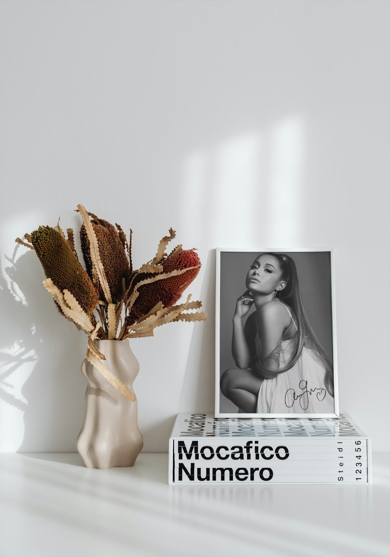 ARIANA GRANDE CANVAS POSTER