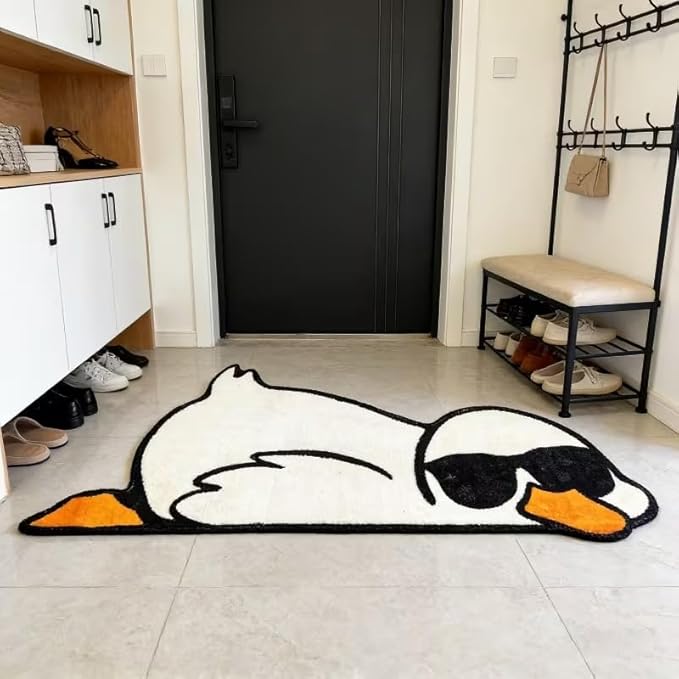 COOL GOOSE WITH SUNGLASSES RUG