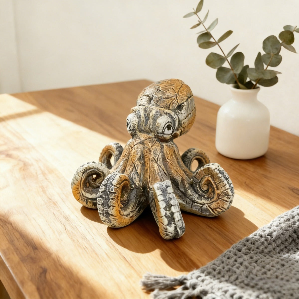 Tnessential Handcrafted Rustic Octopus Sculpture Resin Octopus Statue 3D Decor