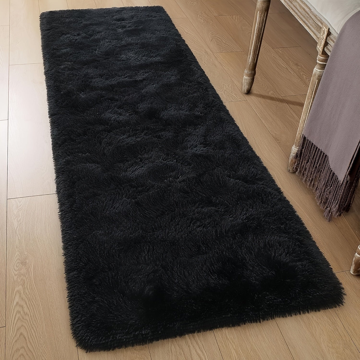 BLACK RUNNER 2 RUG
