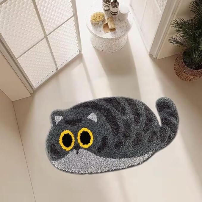 FLUFFY GREY KITTY RUG