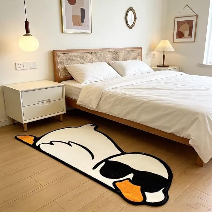 COOL GOOSE WITH SUNGLASSES RUG