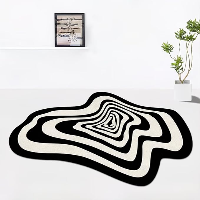 TRIPPY ROUND DOT RUG