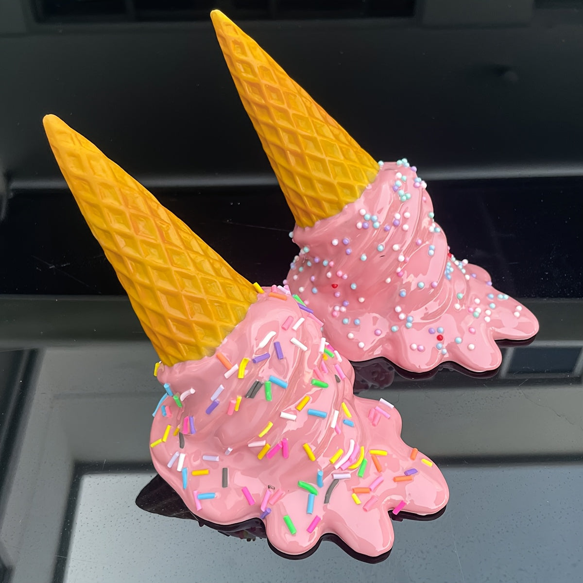 Tnessential Melting Ice Cream Sculpture 3D Decor