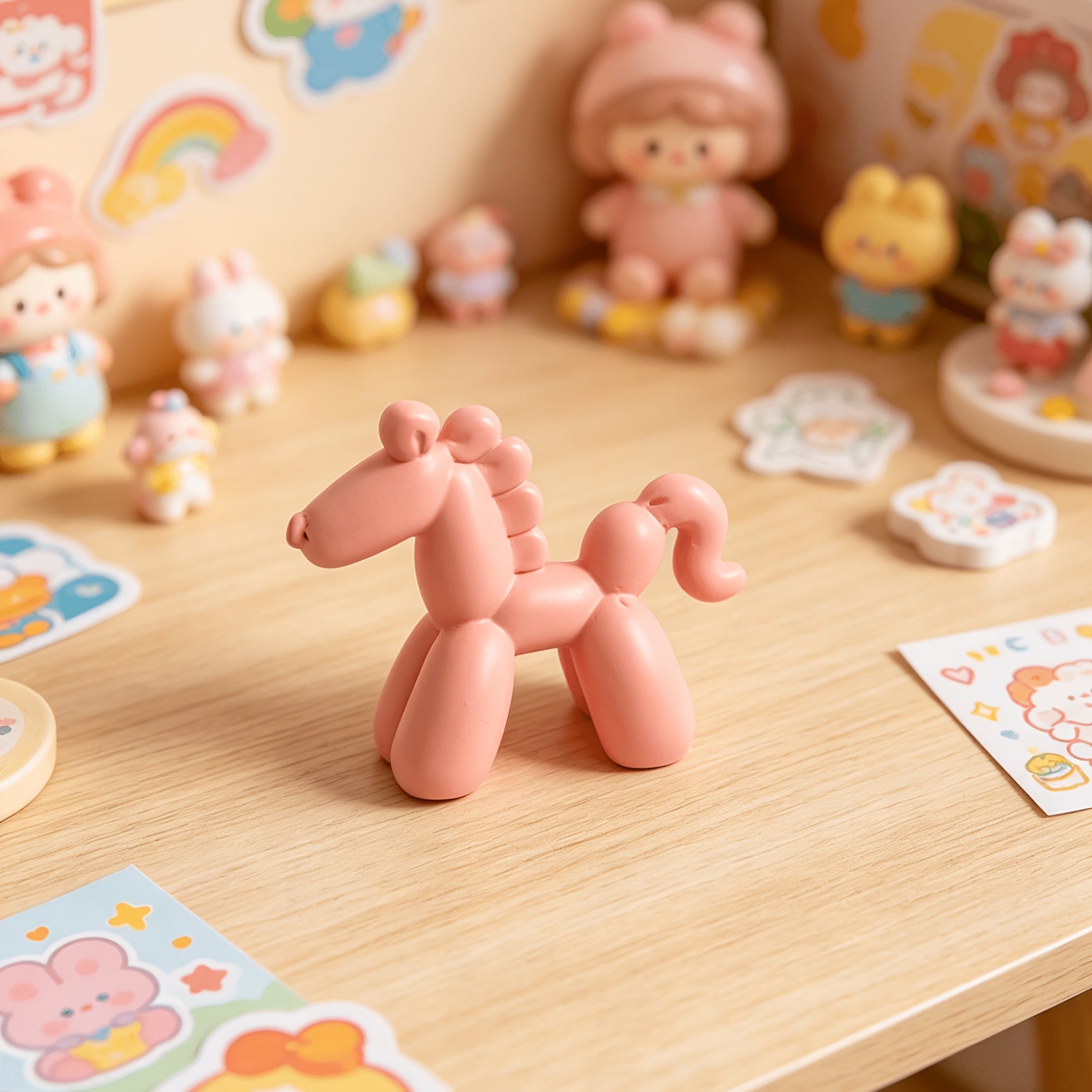 Tnessential Balloon Horse Resin Figurine Statue 3D Decor