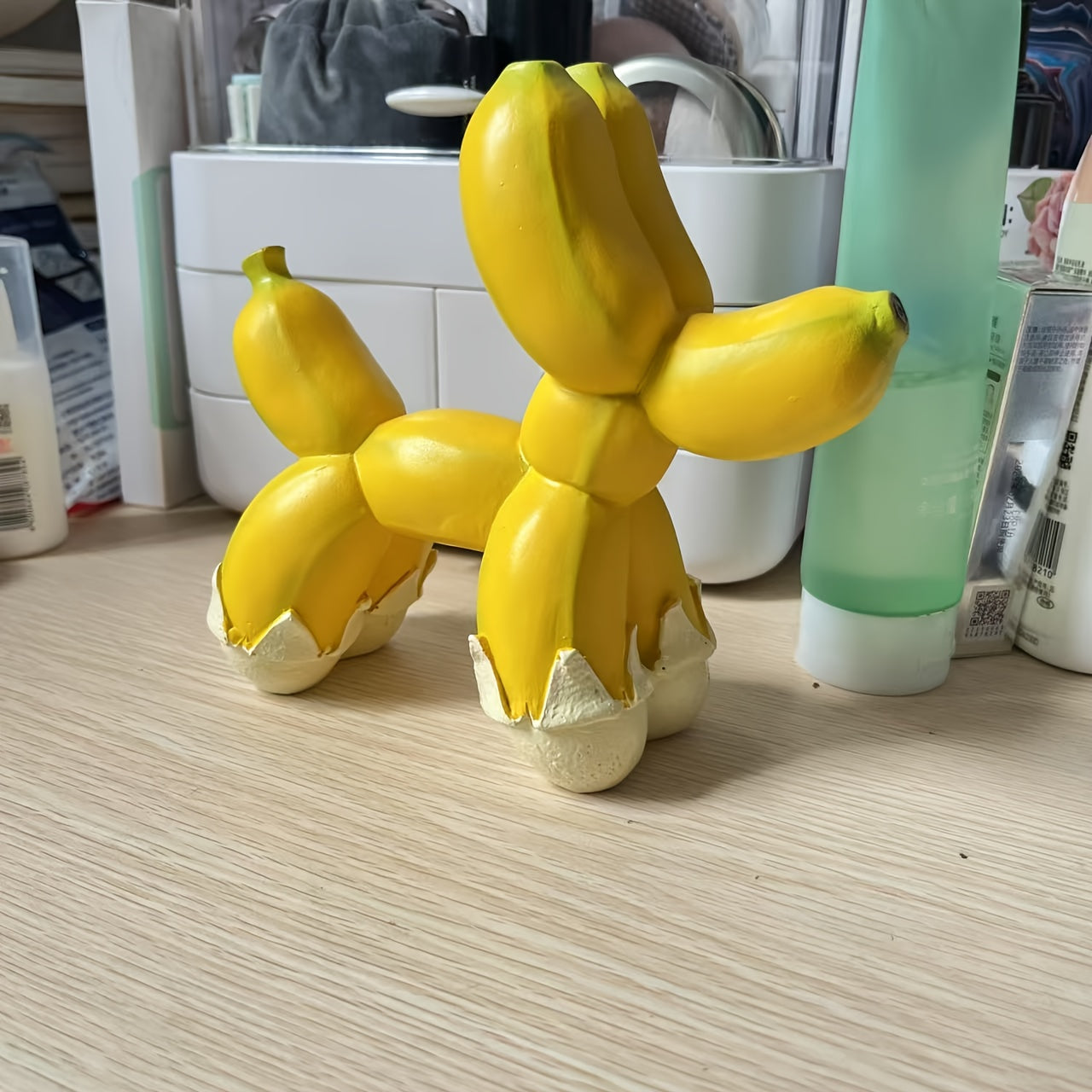 Tnessential Abstract Balloon Dog Banana Dog Animal Statue 3D Decor