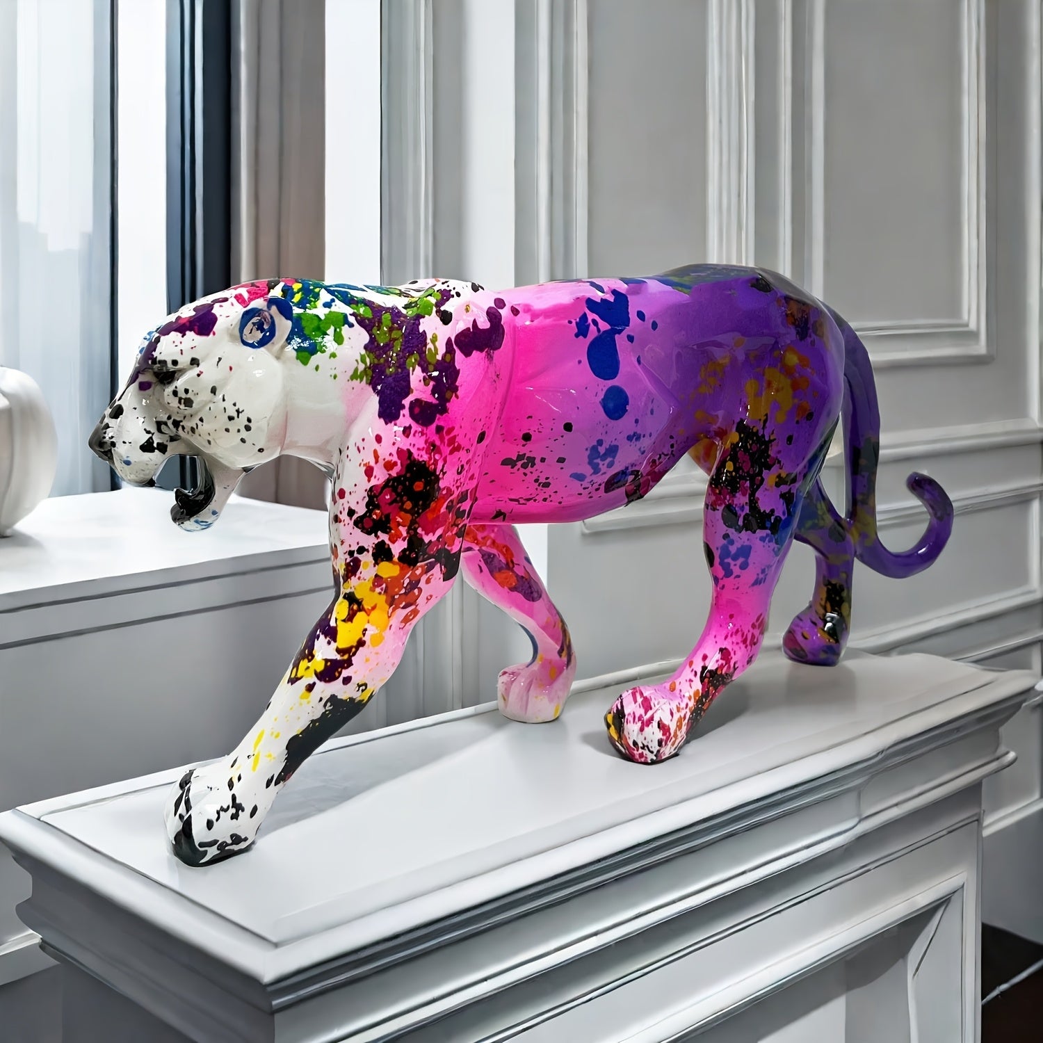 Tnessential Chic Leopard Statue 3D Decor
