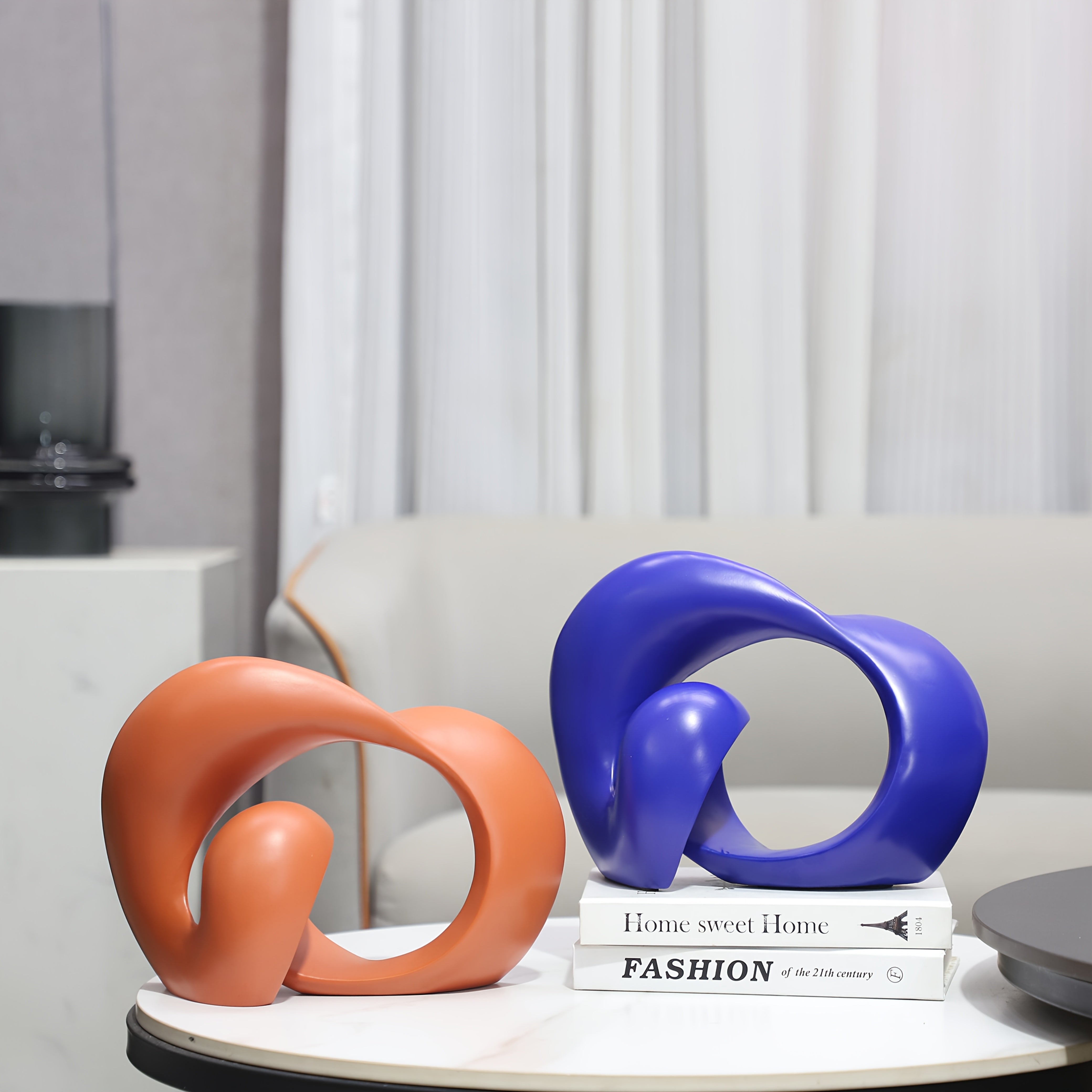 Tnessential Creative Wavy Resin Statue 3D Decor