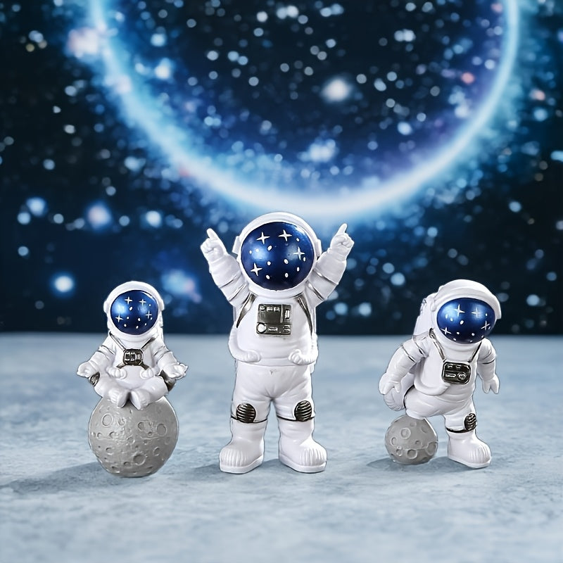 Tnessential Random Astronaut Figurine Set 3D Decor
