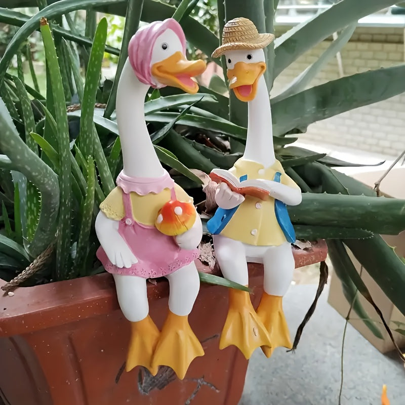 Tnessential Creative New Pair of Lovers Ducklings Outdoor Courtyard 3D Decor
