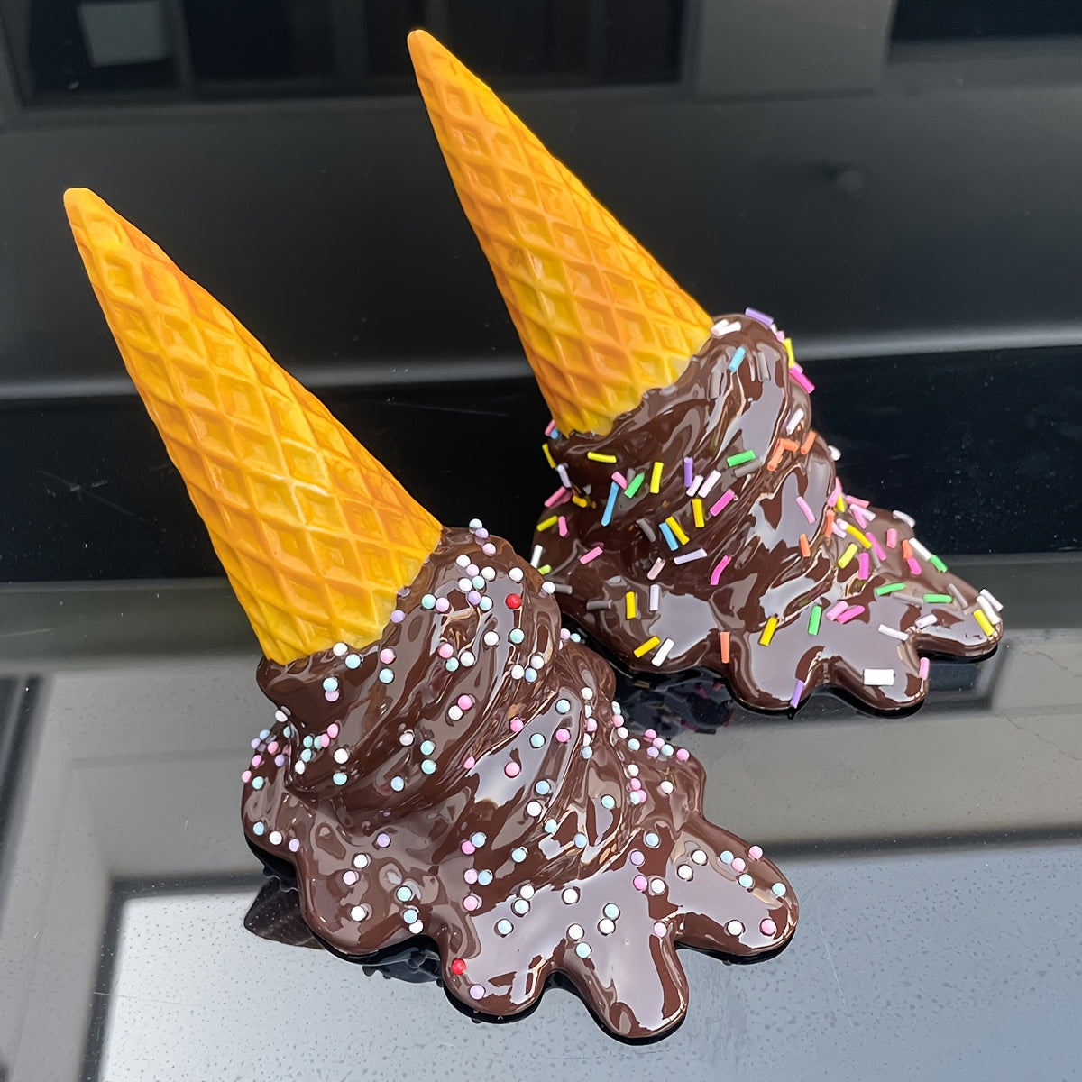 Tnessential Melting Ice Cream Sculpture 3D Decor