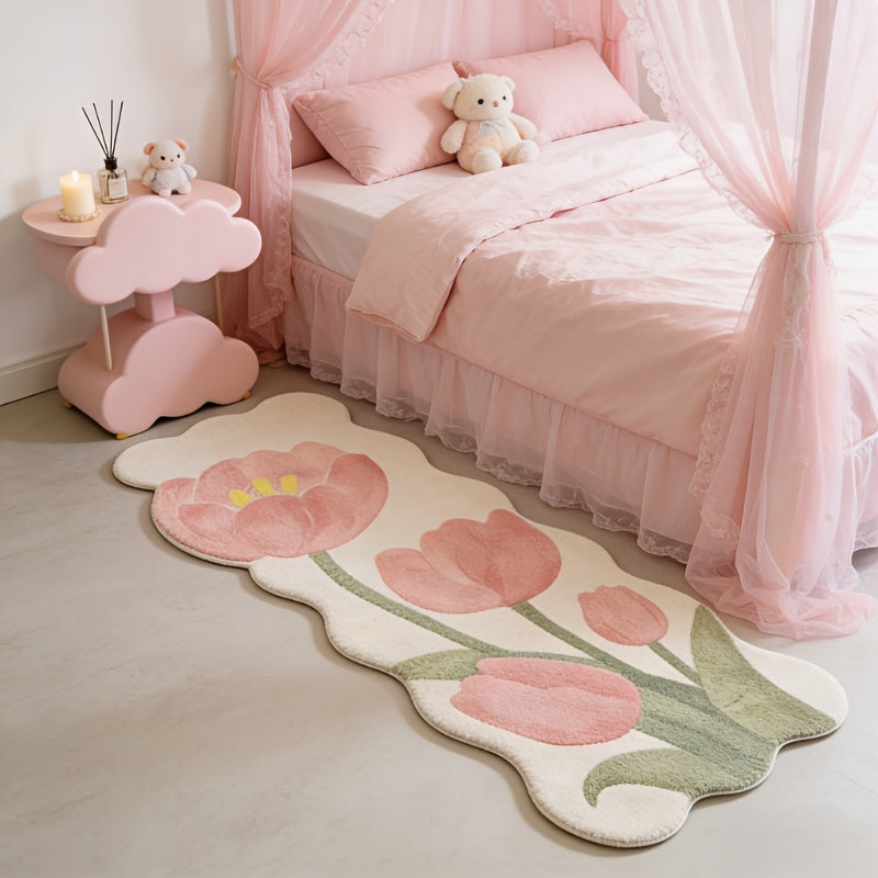 CREAM TULIP RUG view 2