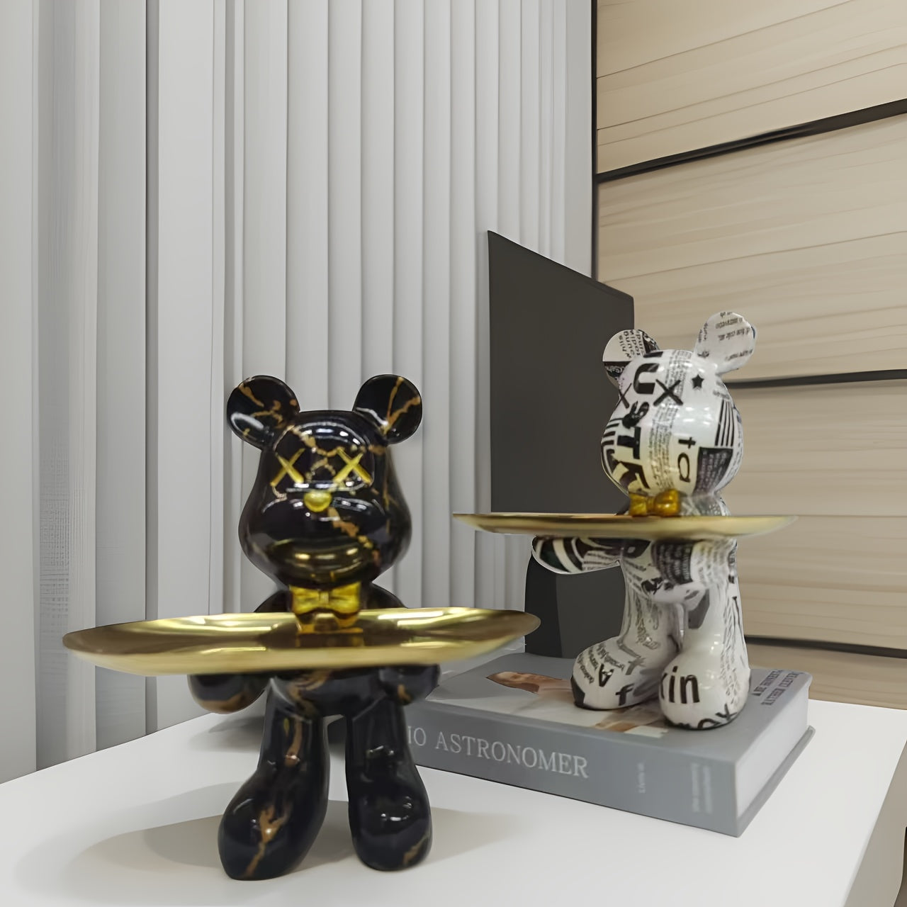 Tnessential Modern Bear-shaped Resin Tray 3D Decor