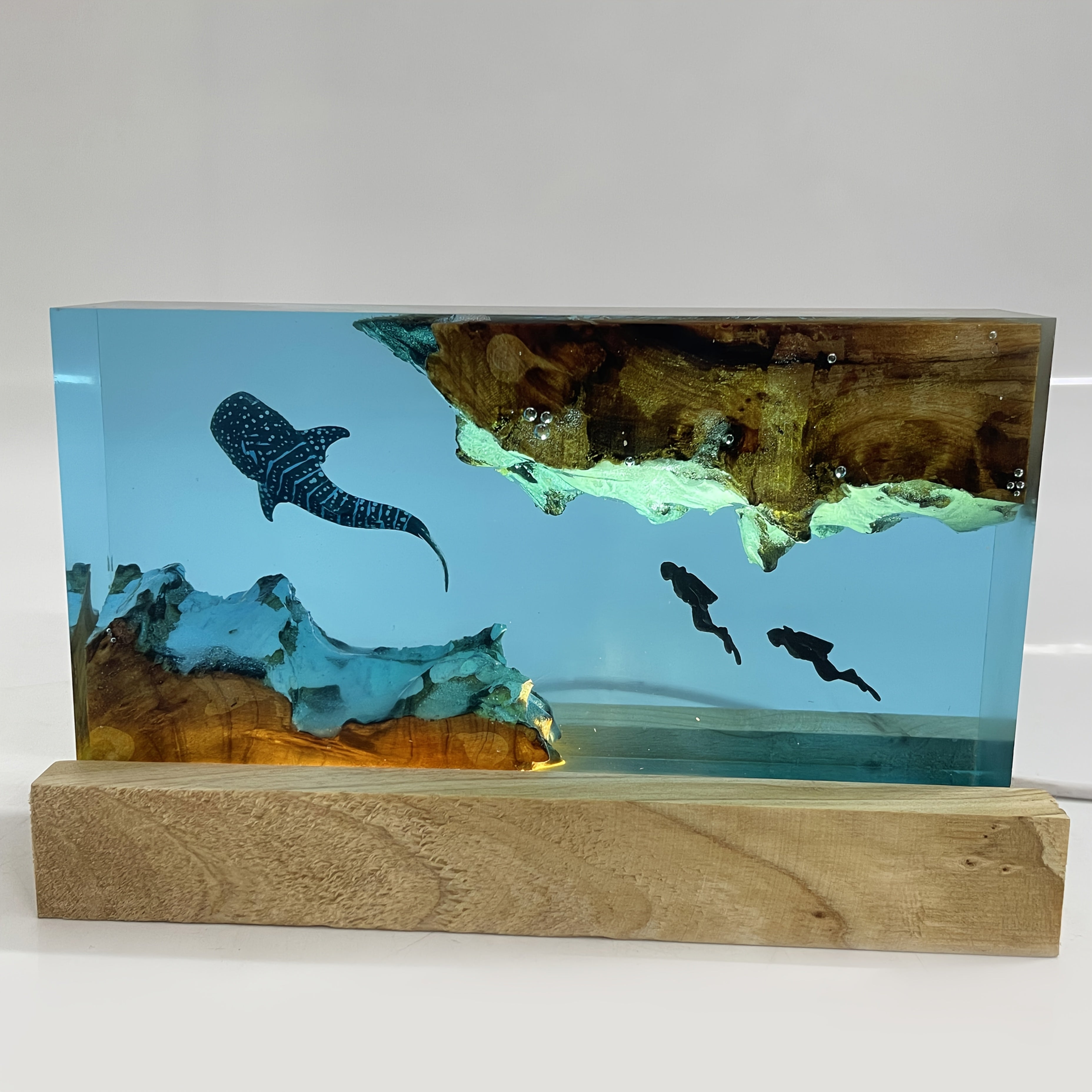 Tnessential Ocean-inspired Resin Art 3D Decor
