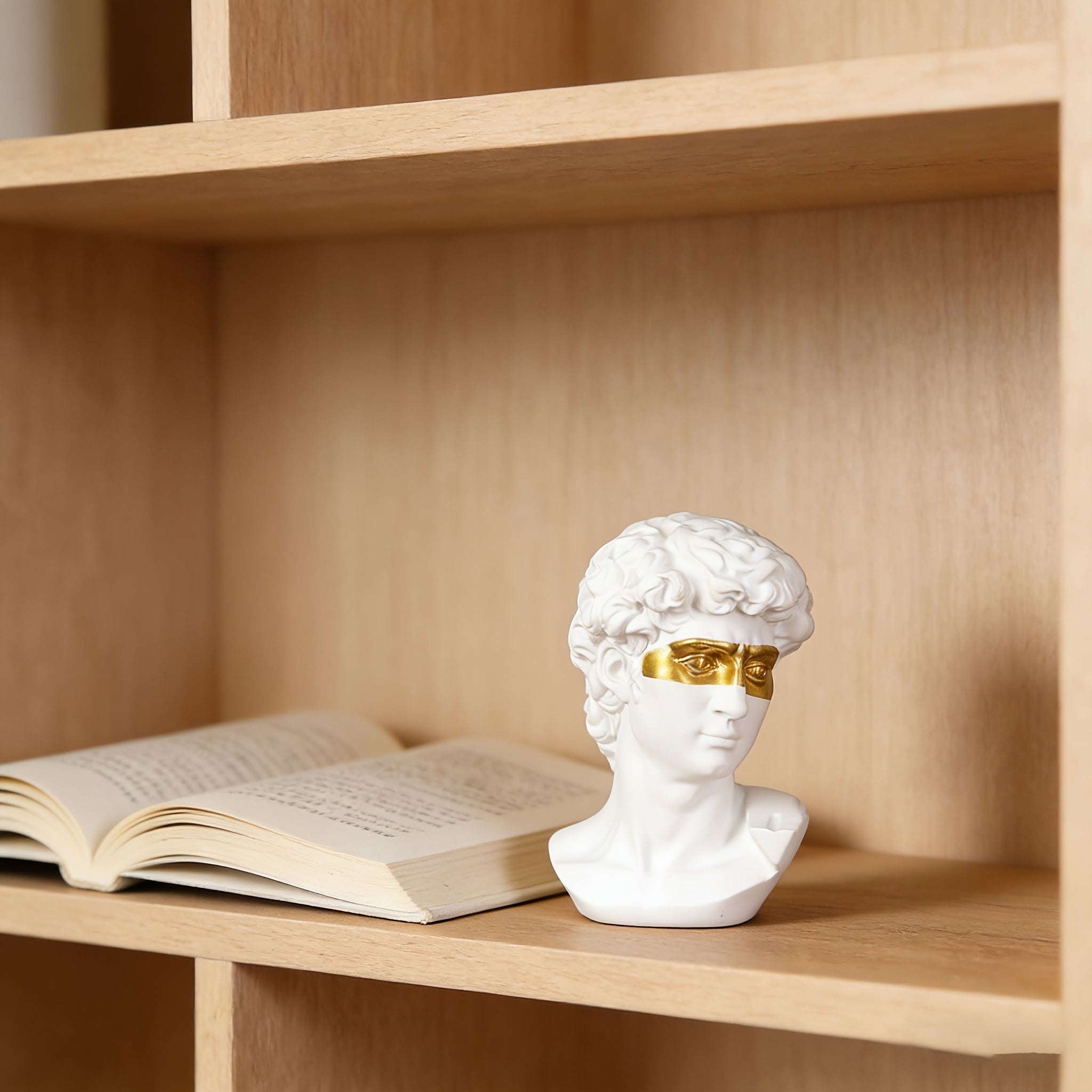 Tnessential Elegant Nordic-style David Sculpture with Golden Accents 3D Decor