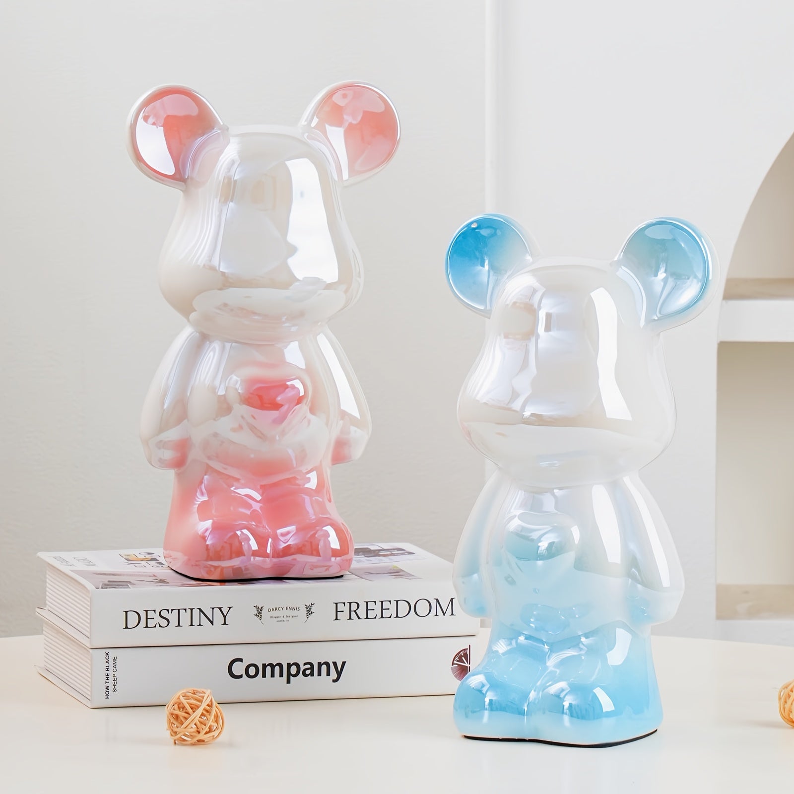 Tnessential Violent Bear Modern Minimalist Electroplated Ceramic Heart 3D Decor