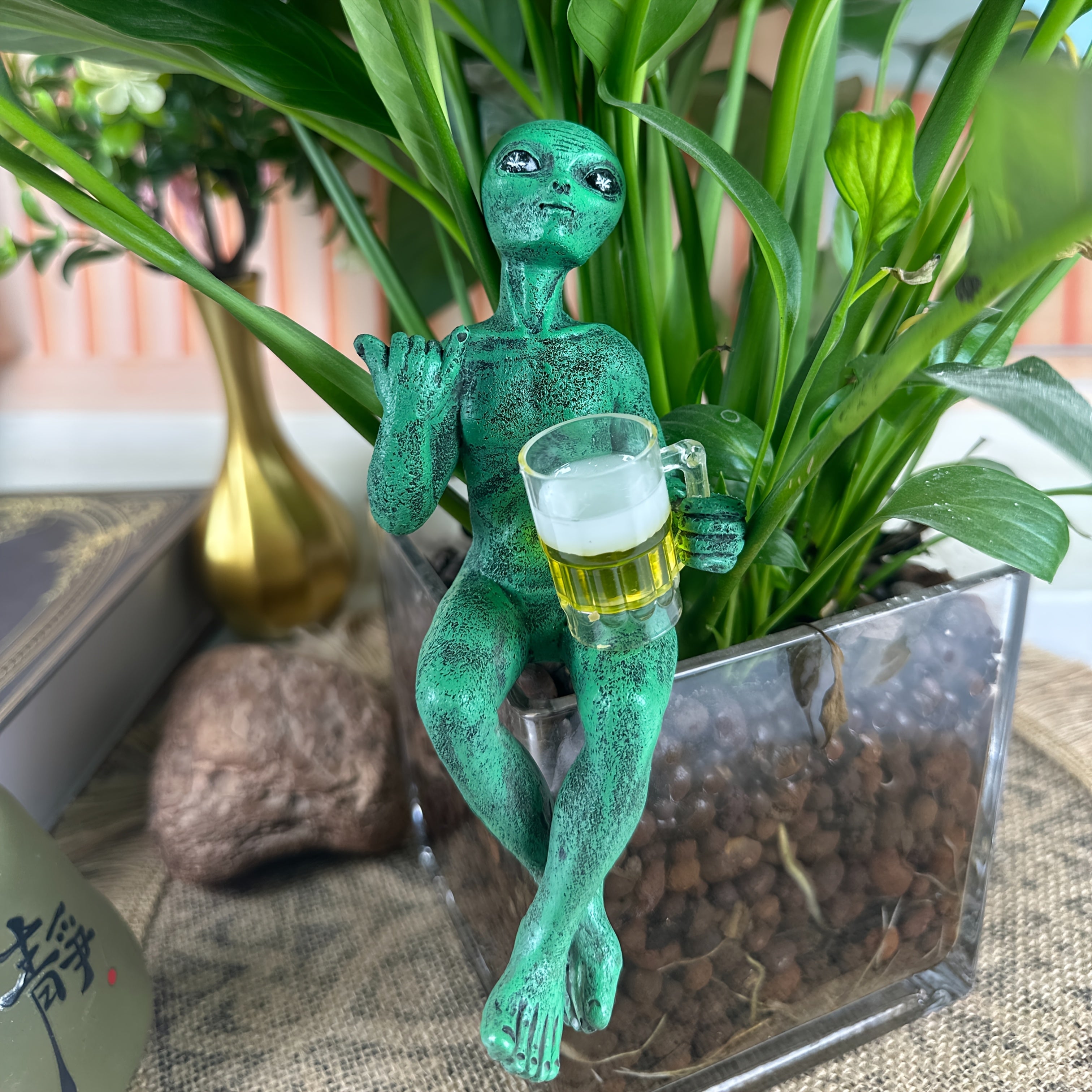 Tnessential Unique Alien Statue 3D Decor