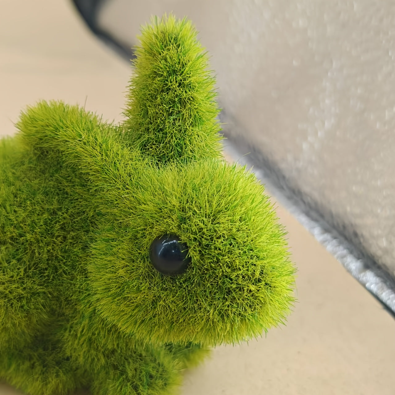 Tnessential Garden Style Decorative Moss Rabbit Figurine 3D Decor