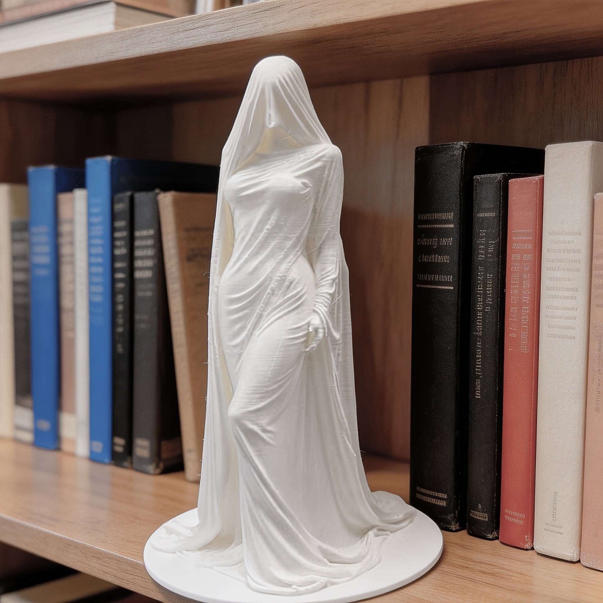 Tnessential Three-dimensional Masked Mysterious Lady Model Statue 3D Decor