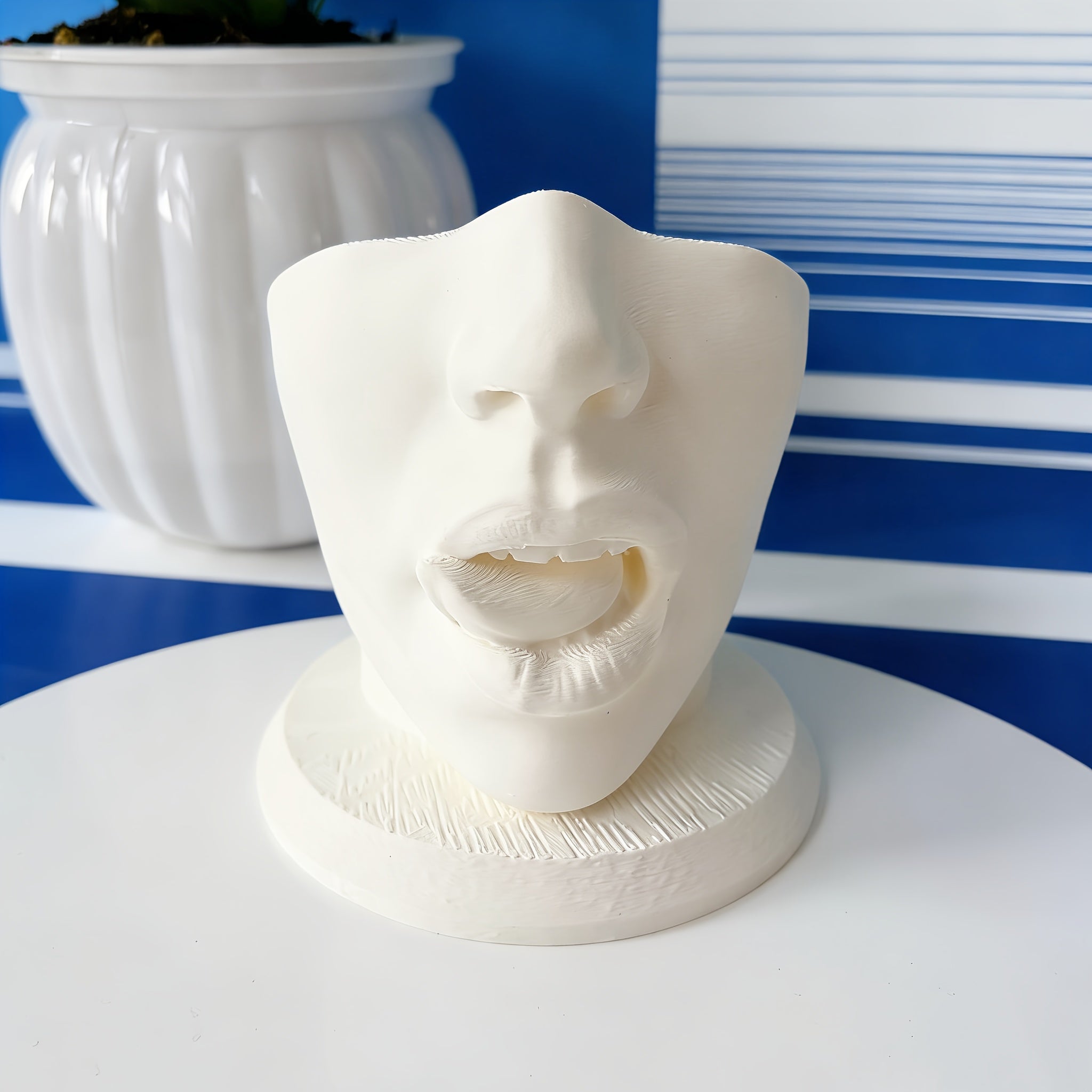 Tnessential Funny Lip-licking Face Sculpture Statue 3D Decor