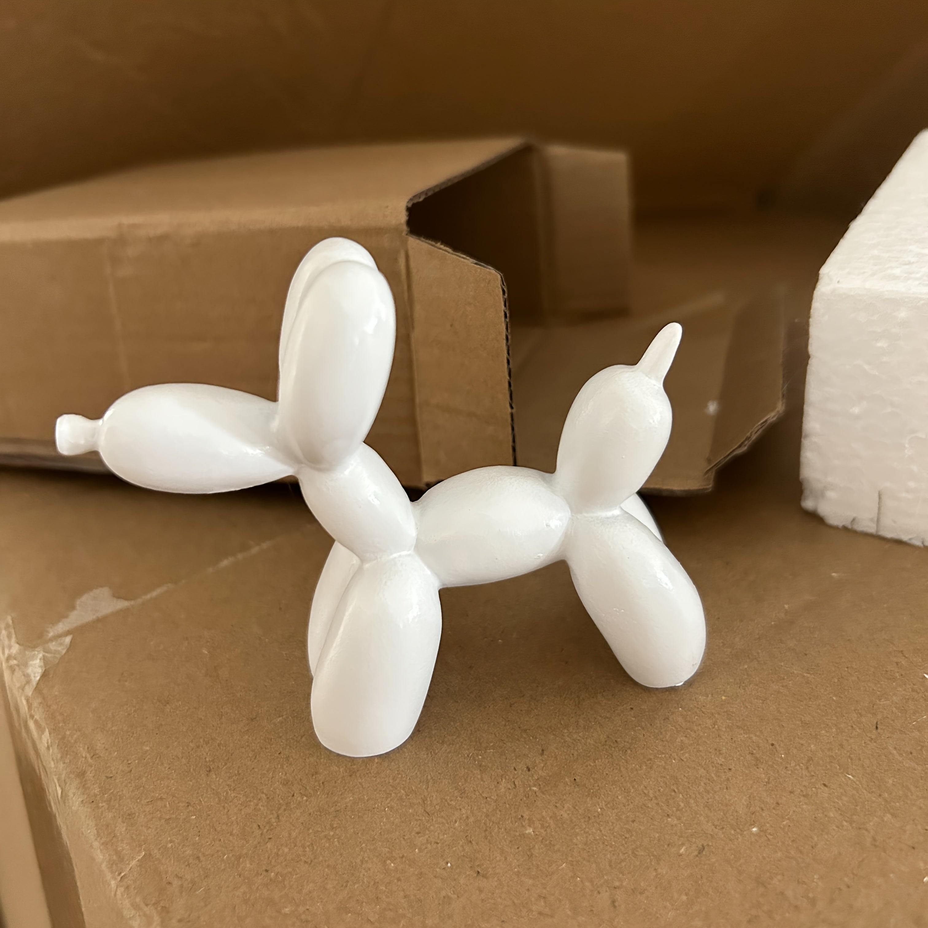 Tnessential Balloon Dog Statue 3D Decor