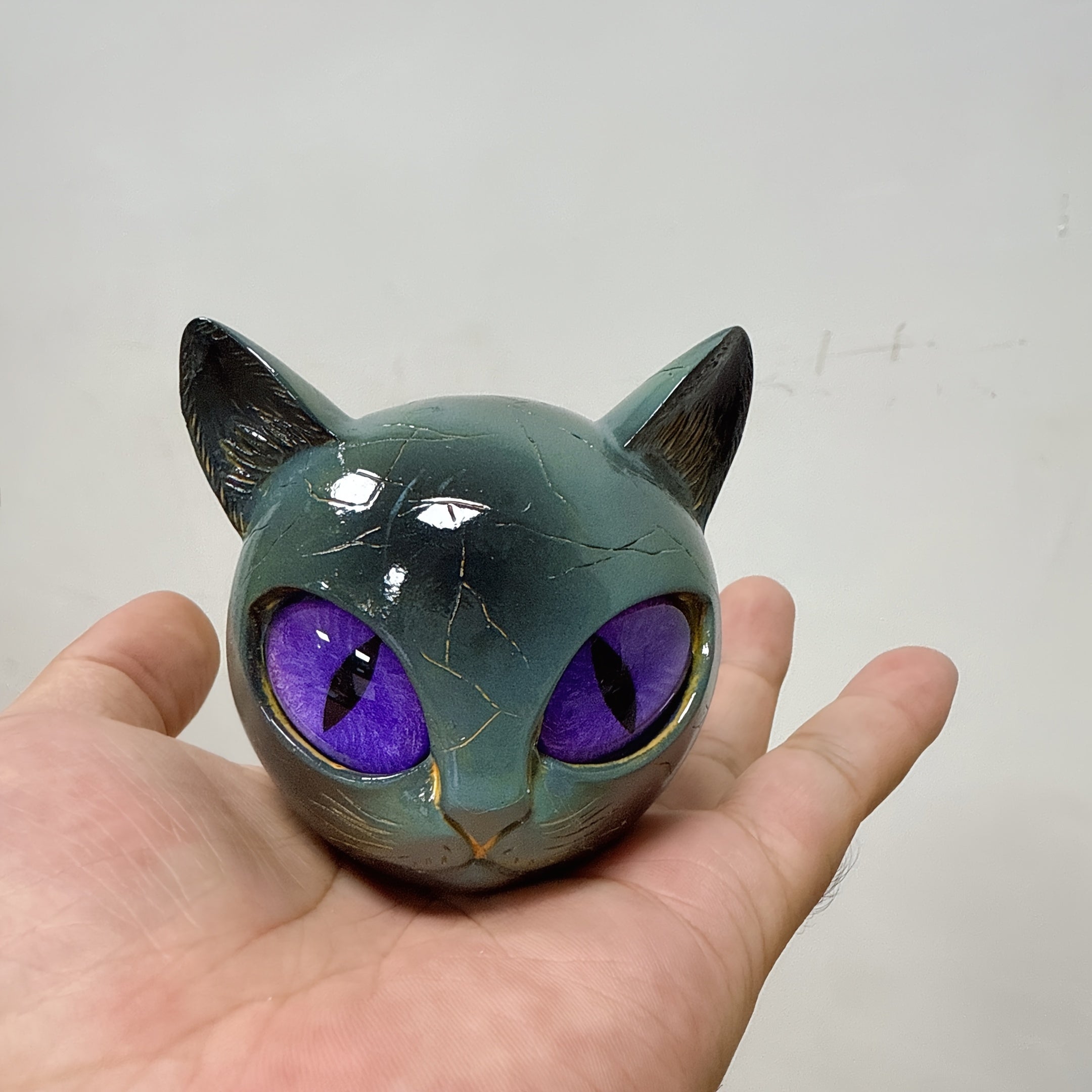 Tnessential Luxury Black Cat Resin 3D Decor