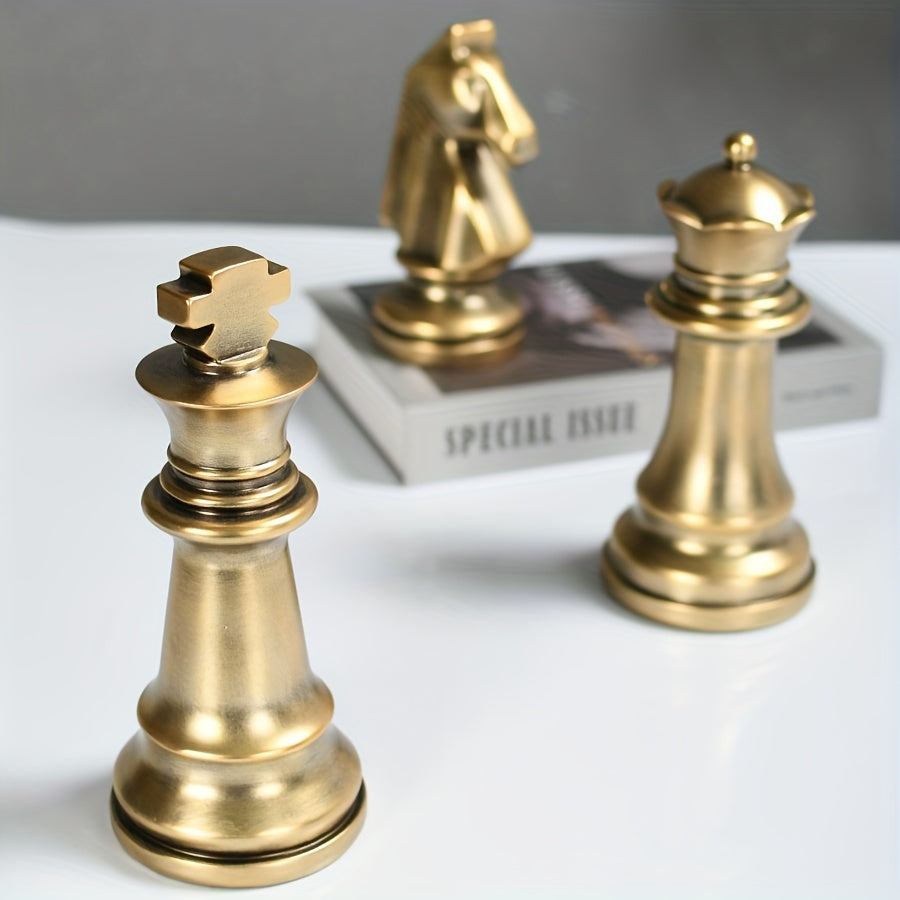 Tnessential Resin Chess King Decorative Piece: Indoor and Outdoor Use 3D Decor