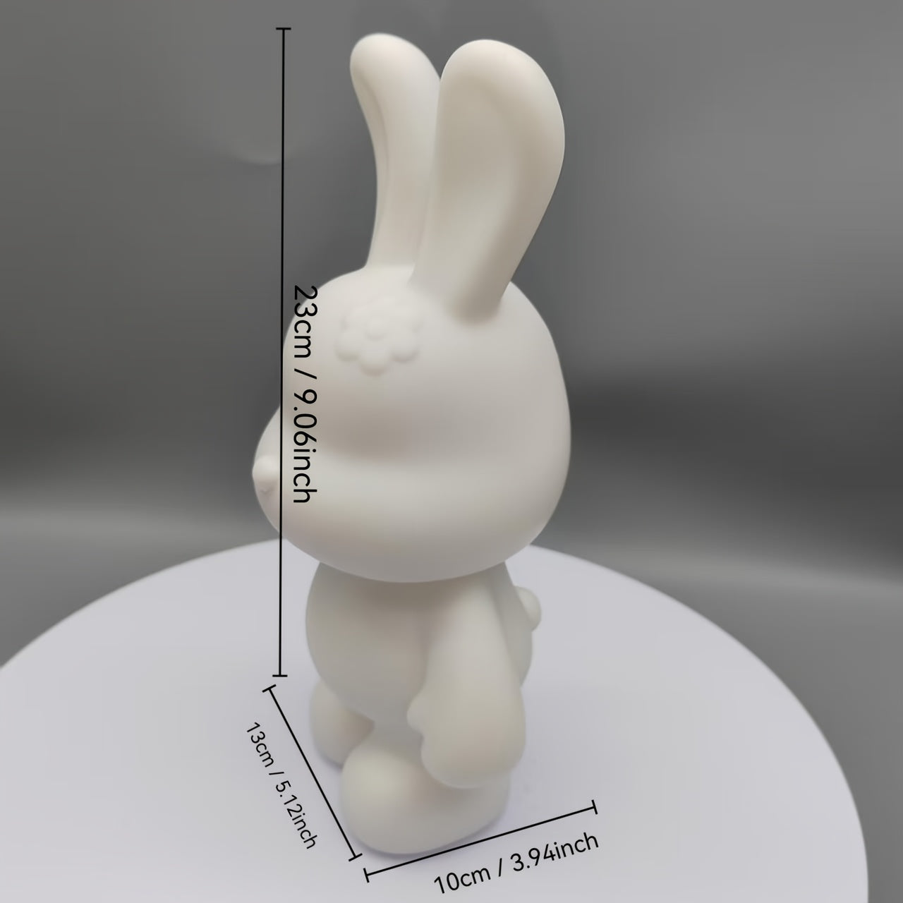 Tnessential This Multifunctional Desk Ornament Features a Rabbit with 3D Decor