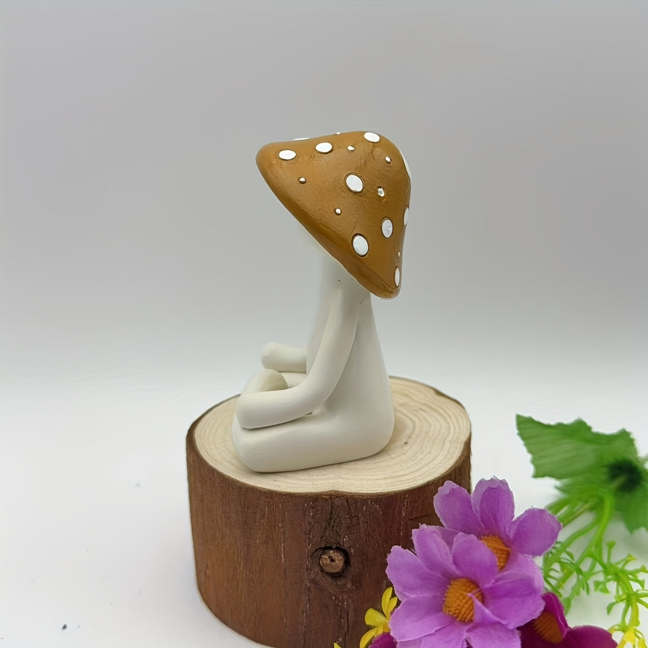 Tnessential Charming Resin Mushroom Yoga Meditation Figurines-serene 3D Decor