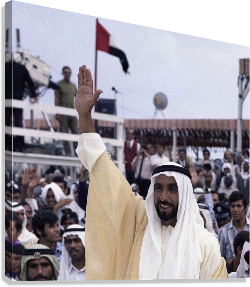 HH SHEIKH ZAYED BIN SULTAN AL NAHYAN WAVING TO THE NATION CANVAS POSTER