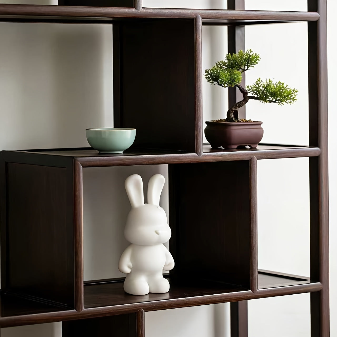 Tnessential This Multifunctional Desk Ornament Features a Rabbit with 3D Decor