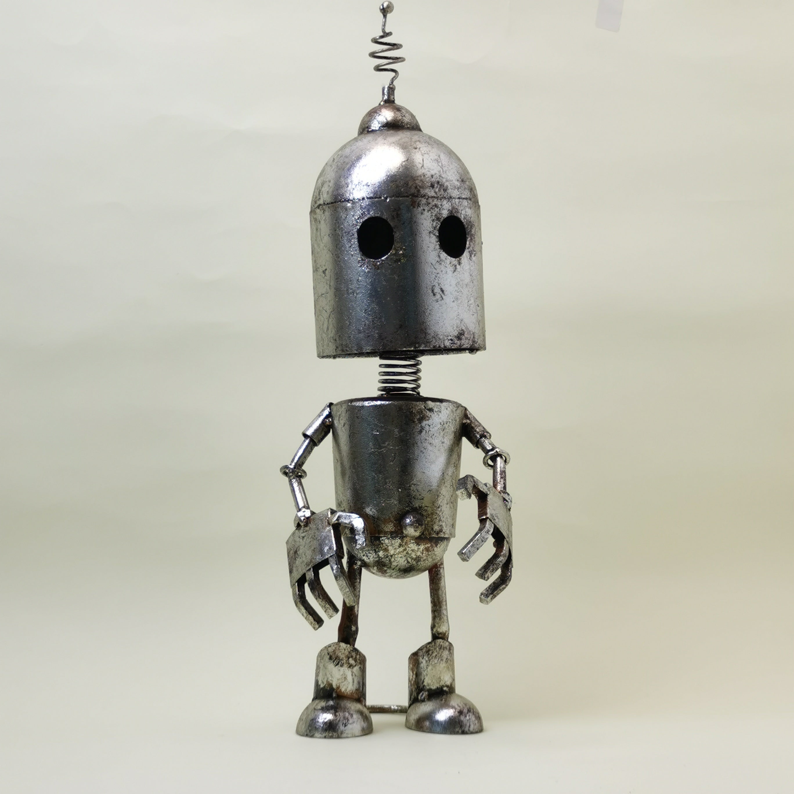 Tnessential 9-inch Handcrafted Vintage Punk Robot Figurine 3D Decor
