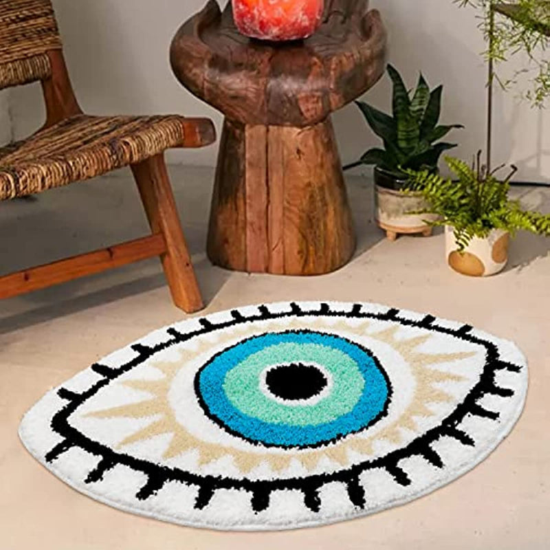 WHITE IRREGULAR RUG view 3
