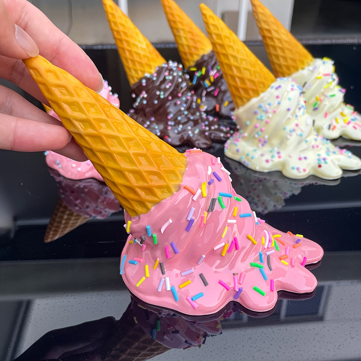 Tnessential Melting Ice Cream Sculpture 3D Decor