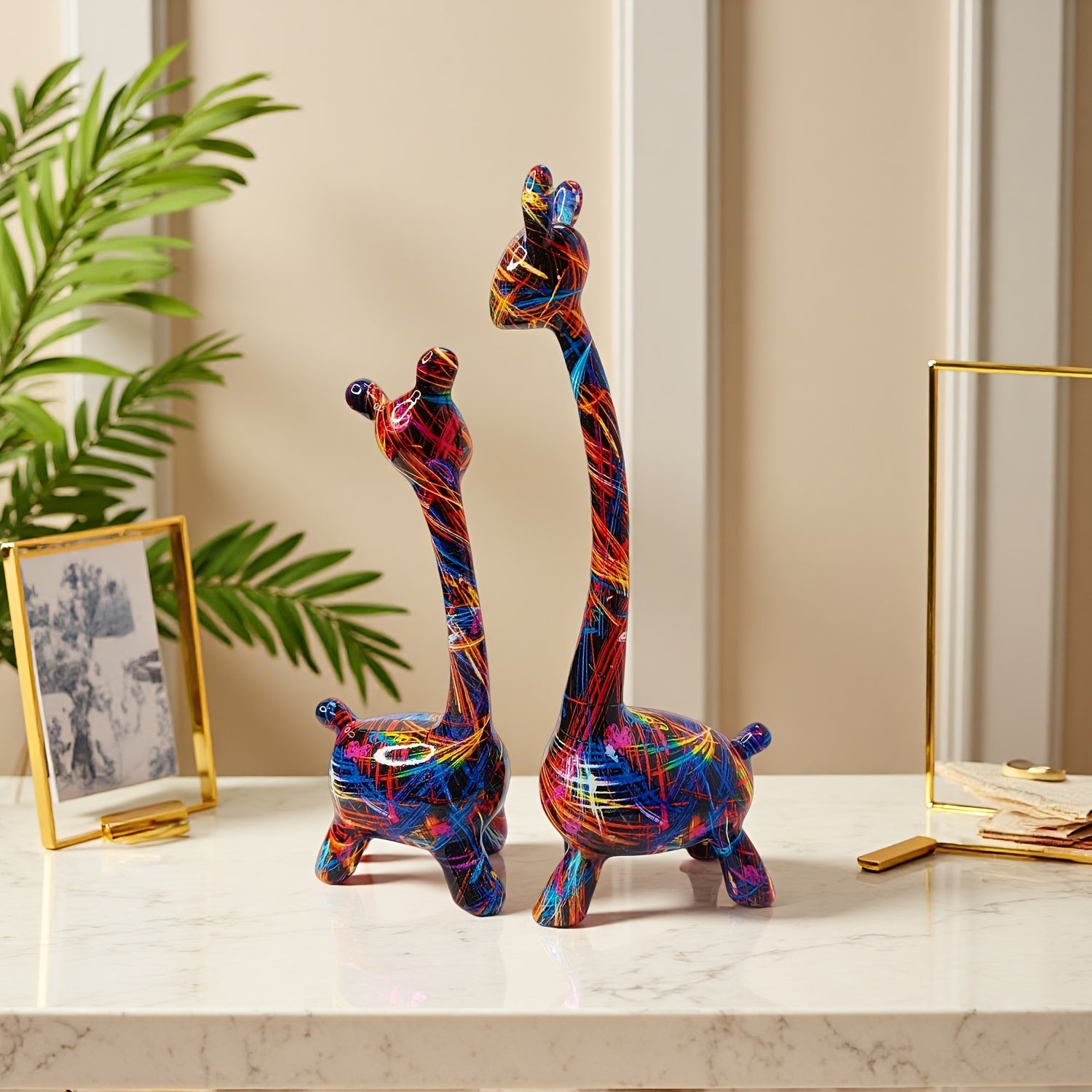 Tnessential Collectible Figurines 2pcs 3D Decor