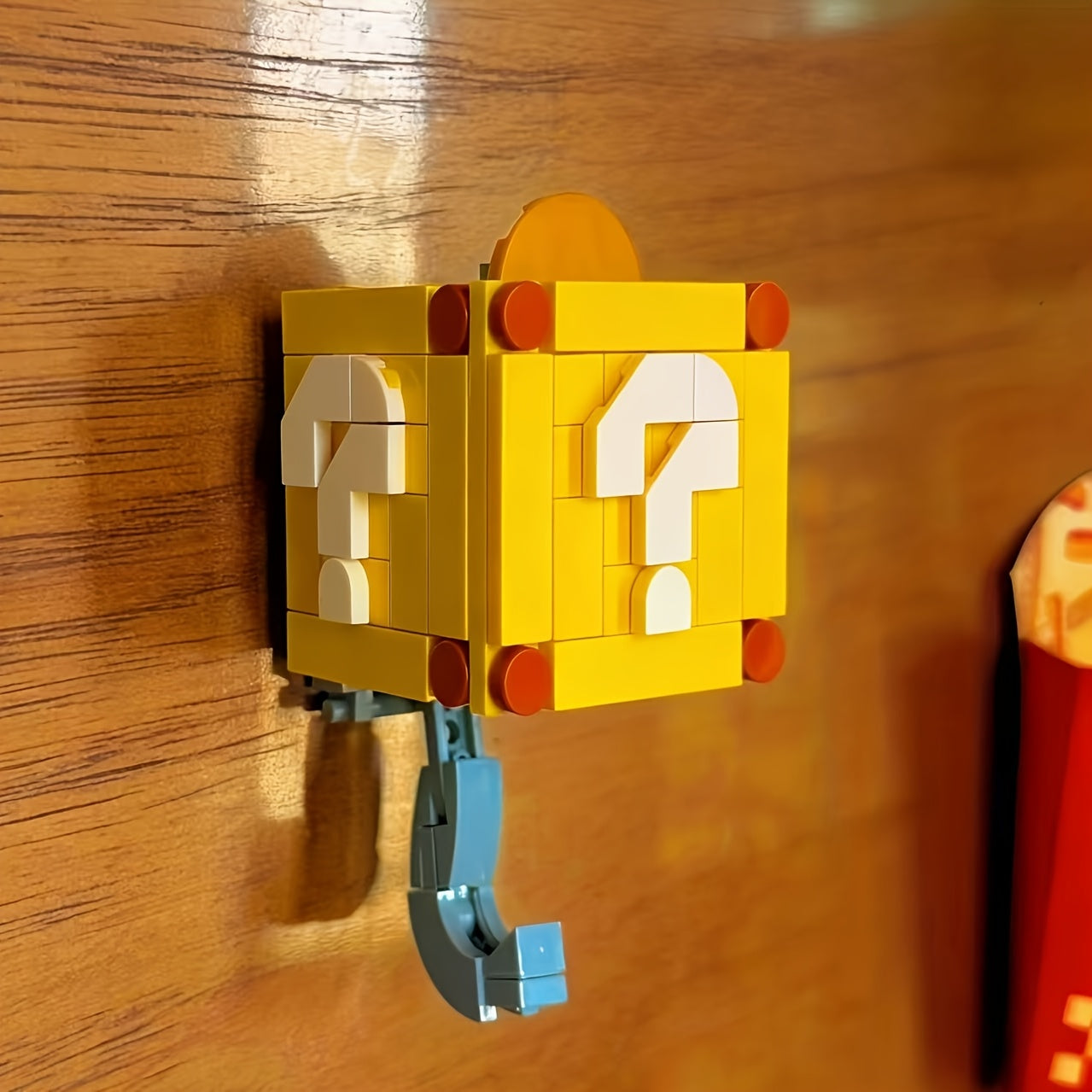 Tnessential Classic Pixel-style Game Question Mark Box Key Hook 3D Decor
